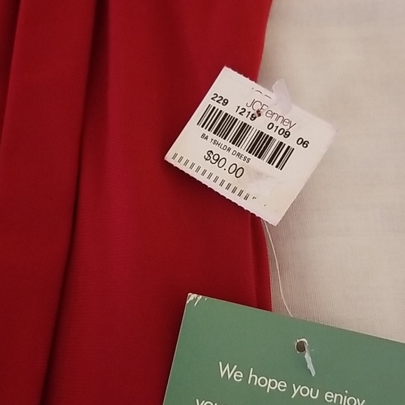 Dress Red - Picture 5 of 8